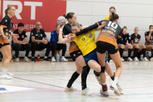 Mit Kampfgeist wollen Hanna Ferber-Rahnhöfer und die übrigen HCL-Spielerinnen beim Heimspiel gegen die Tigers aus Waiblingen zurück in die Erfolgsspur. © HCL