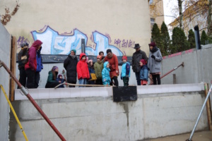 Grundsteinlegung für das Projekt "Haus im Fluss" in der Breitschuhstraße im Jahr 2023. Foto: Sabine Eicker