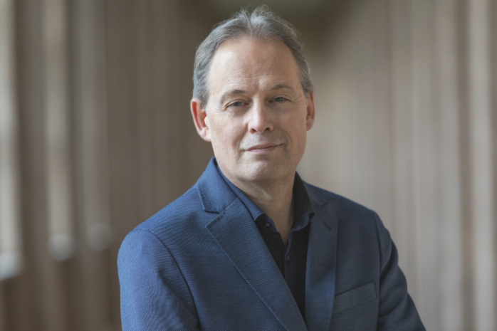 Im Gespräch mit Autor Uwe Neumahr und eine Vorgeschichte: „Die Buchhandlung der Exilanten“ · Leipziger Zeitung