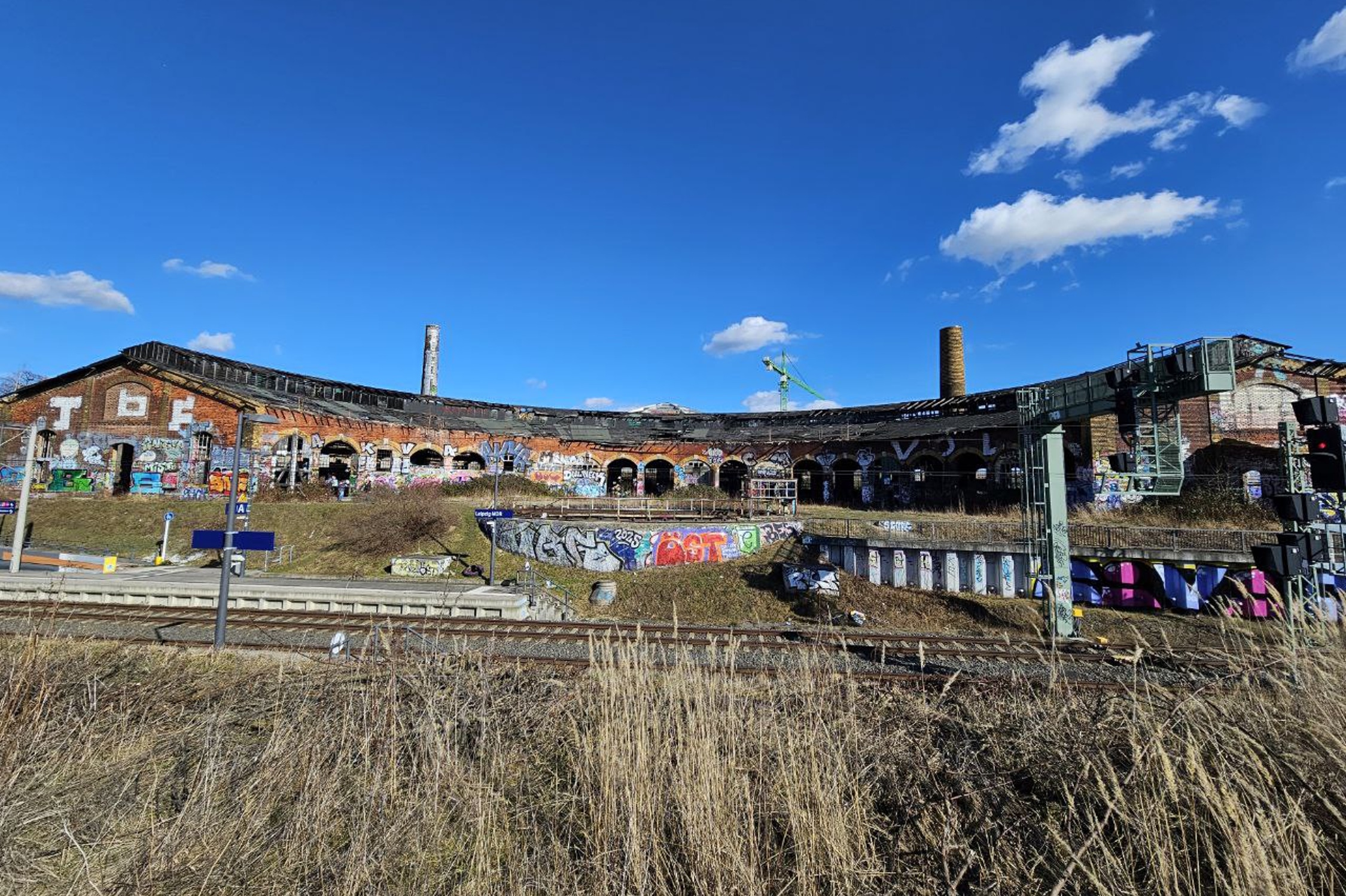 Der einstige Lokschuppen am Gelände des Bayerischen Bahnhofs. Foto: Tilly Domian