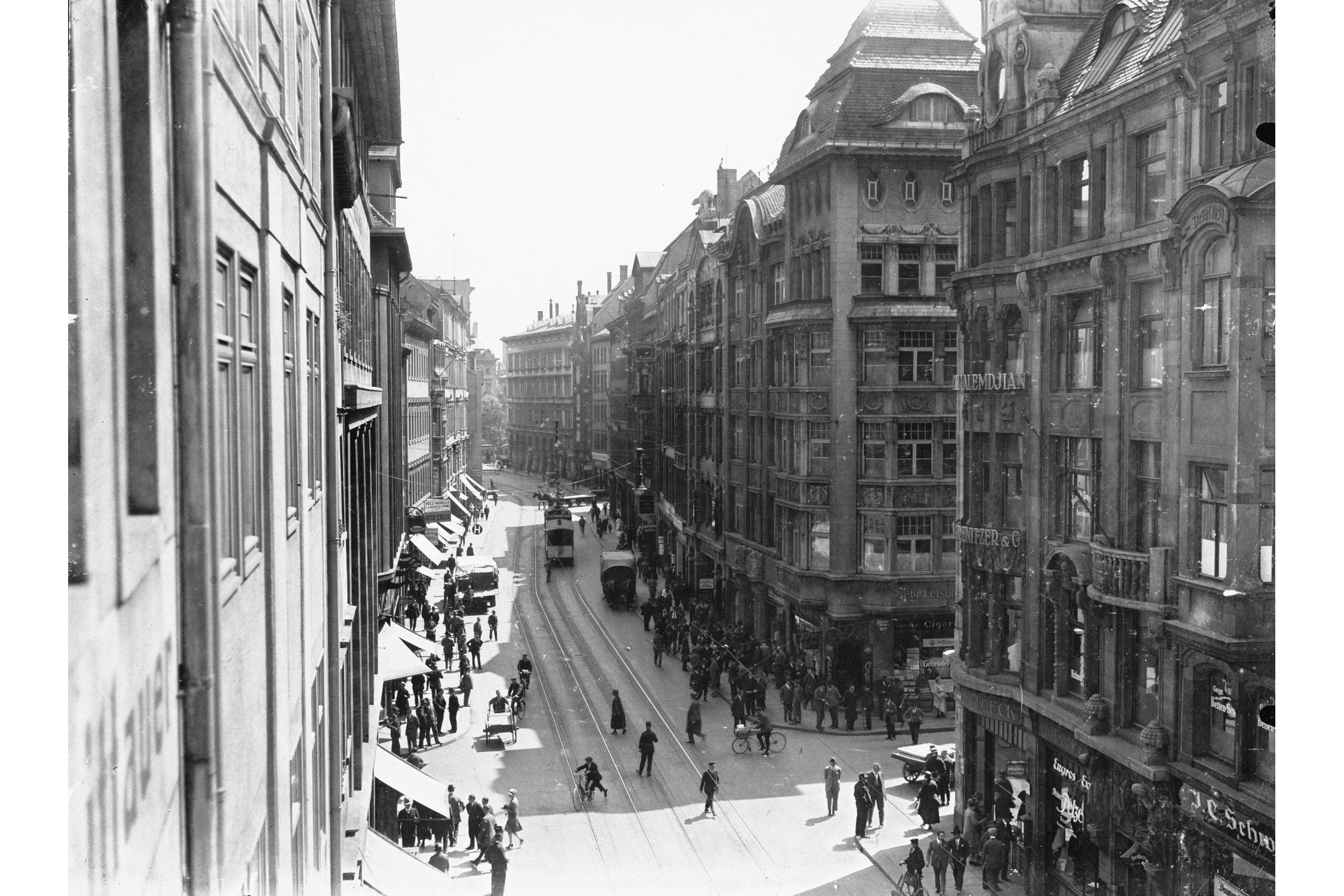 150 Jahre Leipziger Geschichte: Über 35.000 Aufnahmen der Fotosammlung des Stadtarchivs jetzt online recherchierbar