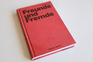 Martin Gross: Freunde und Fremde. Foto: Ralf Julke