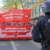 Die Polizei stoppte die Demonstration mehrfach wegen Verstöße gegen die Auflagen. Foto: Alexander Böhm