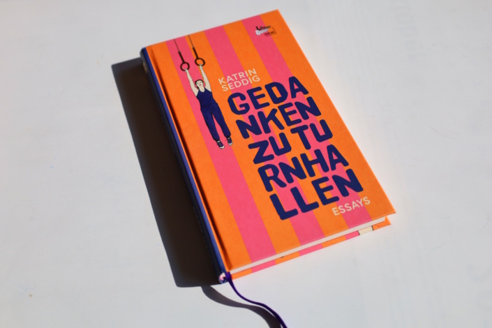 Katrin Seddig: Gedanken zu Turnhallen. Foto: Ralf Julke