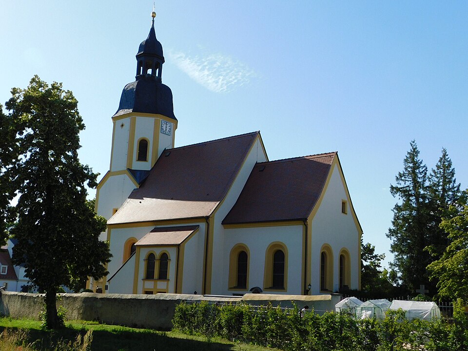 Rückansicht der Kirche. © CC BY-SA 4.0, https://commons.wikimedia.org/w/index.php?curid=98501478