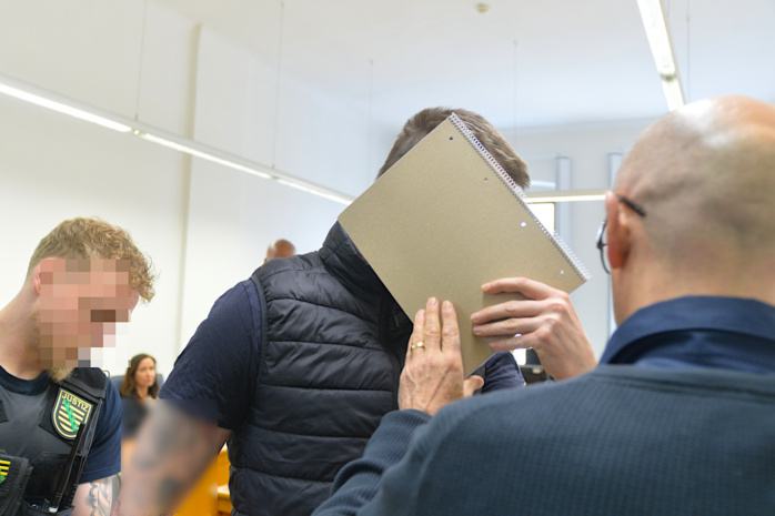 Als-Serienbrandstifter-verurteilt-Gr-nauer-erh-lt-Haftstrafe-und-geht-in-den-Ma-regelvollzug