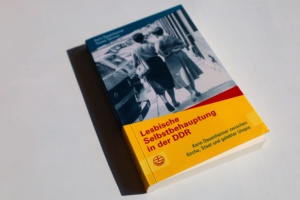 Karin Dauenheimer, Teresa Tammer: Lesbische Selbstbehauptung in der DDR. Foto: Ralf Julke