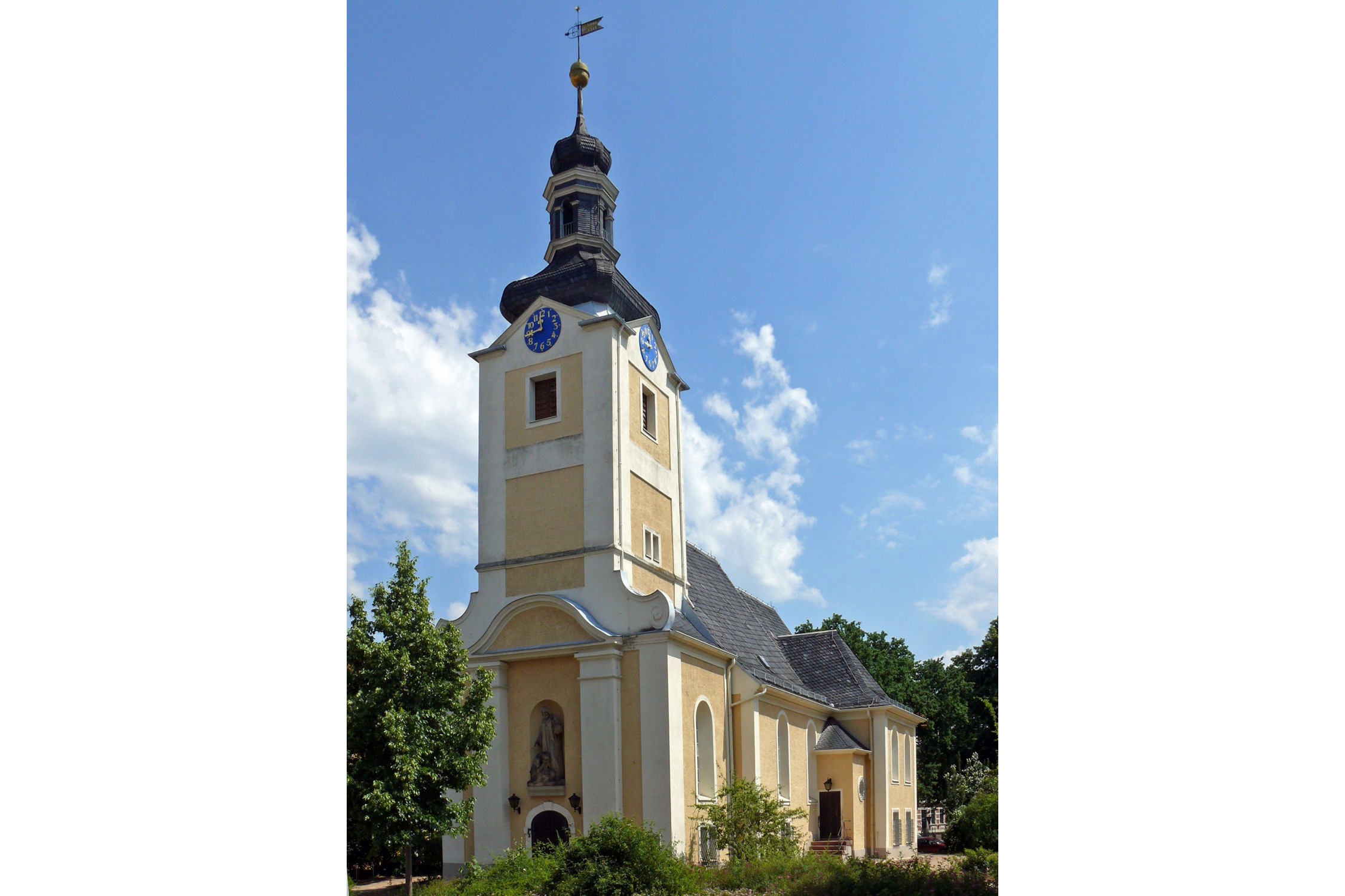Marienkirche Stötteritz. MOdmate, CC BY-SA 3.0, https://commons.wikimedia.org/w/index.php?curid=4198216