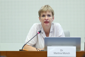Martina Münch (SPD), Beigeordnete für Soziales, Gesundheit und Vielfalt, im Leipziger Stadtrat am 01.07.2026. Foto: Jan Kaefer
