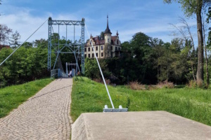 Hängebrücke über die Mulde bei Grimma. Foto: Sabine Eicker