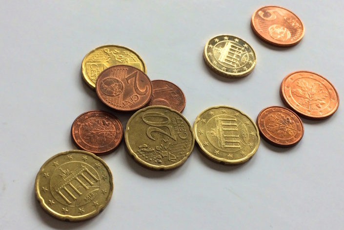 Die Kürzungen im Reformpaket von Friedrich Merz würden viele Ostdeutsche besonders hart treffen. Foto: Ralf Julke