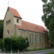 Die einstige katholische Kirche Heilige Drei Könige zu Großkayna – inzwischen bekannt als Zirkuskirche. Ralf Lotys, CC BY 3.0, https://commons.wikimedia.org/w/index.php?curid=15880544