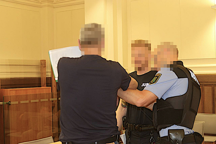 Der Angeklagte (65) muss für neun Jahre in Haft. © Lucas Böhme