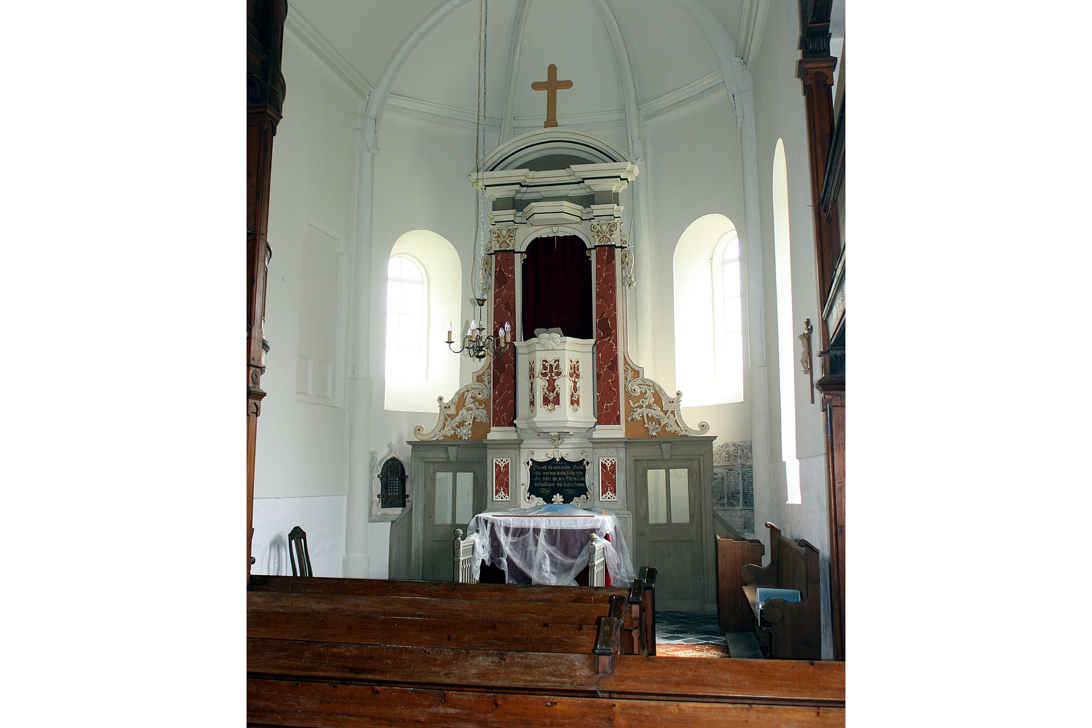 Kanzelaltar. Dguendel, CC BY 3.0, https://commons.wikimedia.org/w/index.php?curid=33077487