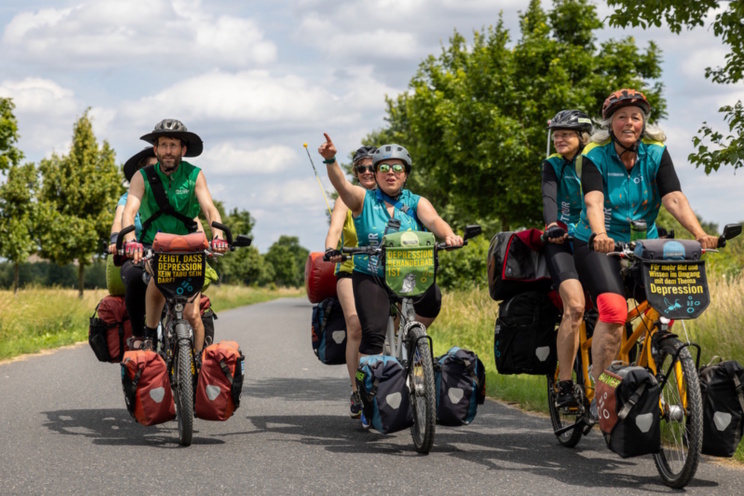 Die MUT-TOUR-Tandems kommen an. Foto: Andreas Stenzel