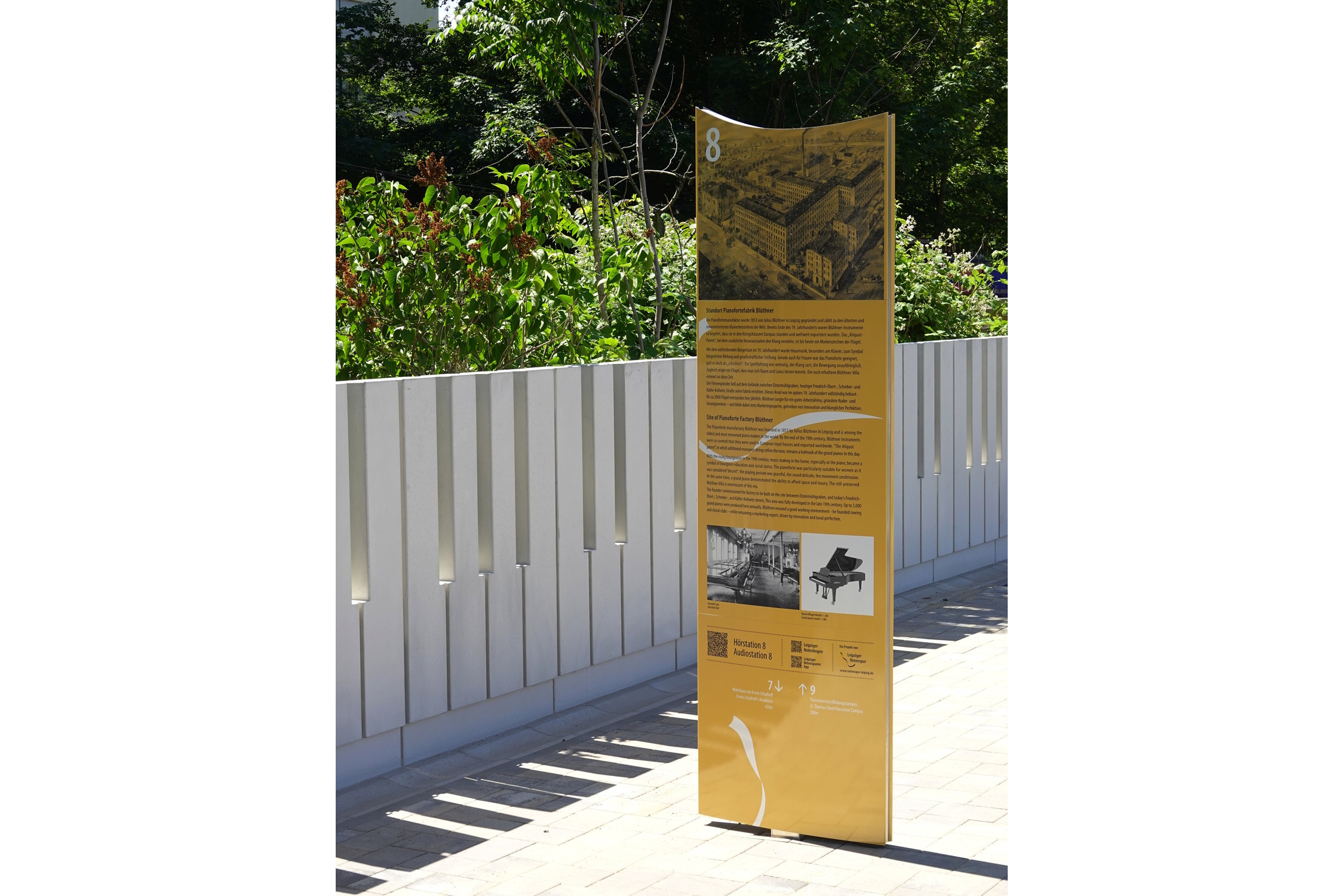 Notenbogen-Pylon Station 8: Pianofortefabrik Blüthner. Foto: W. Schneider