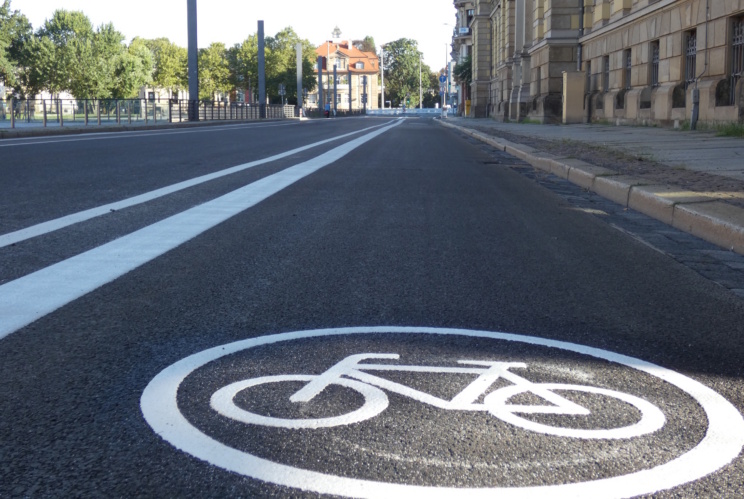 Neu eingerichteter Radfahrstreifen in der Harkortstraße. Foto: Lucas Böhme