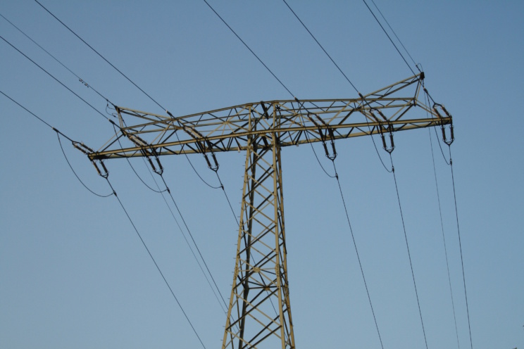 Der Netzausbau in Deutschland stockt. Foto: Ralf Julke