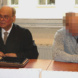 Der Angeklagte (47, re.) am Montag im Amtsgericht mit seinem Anwalt Stefan Costabel. © Lucas Böhme