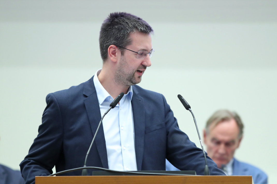 Eric Recke (BSW) im Leipziger Stadtrat. Foto: Jan Kaefer