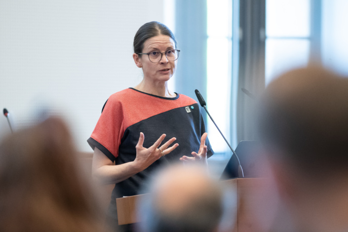Kristina Weyh (Bündnis 90/Die Grünen) im Leipziger Stadtrat am 30.09.2026. Foto: Jan Kaefer