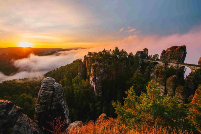 Herbststimmung an der Basteibrücke, Foto: Tourismusverband Sächsische Schweiz, Czech Vibes