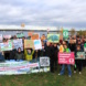 Demonstration des Ökolöwen gegen die Parkplatzpläne am Cospudener See. Foto: Ökolöwe