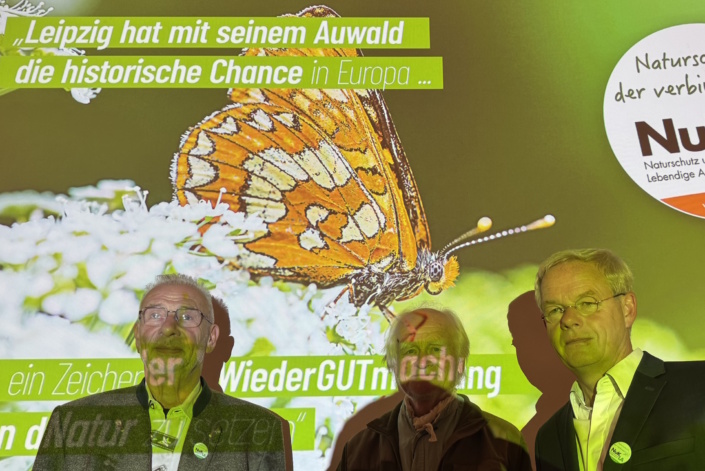 NuKLA – Naturschutz und Kunst Lebendige Aue e. V.: Wolfgang Stoiber (l.), Prof. Bernd Gerken (m.), Dr. Gunnar Busse (r.) zum Fachtag 2026. Foto: Frank Beutner