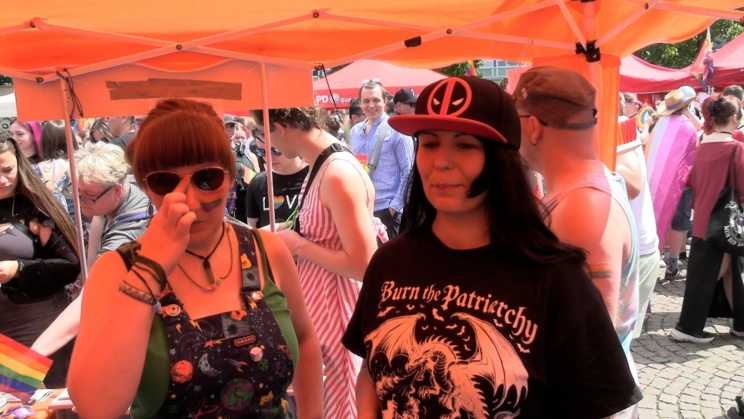 Was wollen die Piraten auf dem CSD Stefanie Henkel und Anne Giermann
