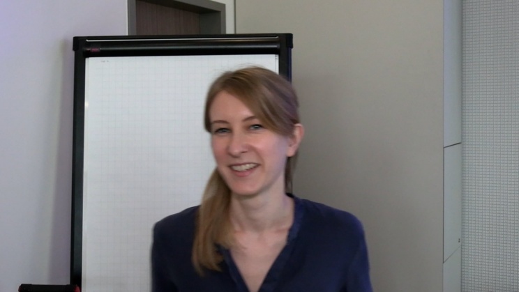 Rechtsanwältin Elisabeth Niekrenz im Gespräch über die Klage gegen Snapchat, Datenschutz und Social Media Verbot