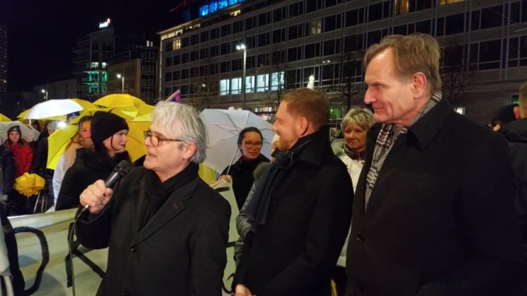 30. Januar 2023 (4): Gemeinsame Statements von OB Burkhard Jung (SPD) und Michael Kretschmer (CDU) bei „Leipzig leuchtet“
